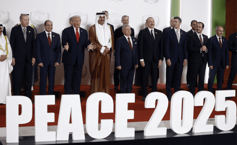 بعد تبادل الأسرى وقمّة احتفالية في شرم الشيخ .. هل بدأت إسرائيل بالتنصّل من خطّة ترامب؟ جثامين الأسرى تهدّد بنسف المرحلة الثانية من اتفاق وقف إطلاق النار في غزّة